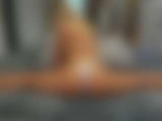 Flexxxybella's Live Sex Cam Show