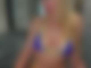 Flexxxybella's Live Sex Cam Show