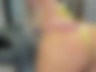 Flexxxybella's Live Sex Cam Show