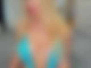 Flexxxybella's Live Sex Cam Show