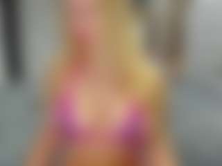 Live cam show with Flexxxybella - White Blonde Hair on Camsoda | united states