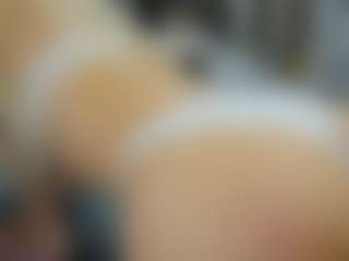 Flexxxybella's Live Sex Cam Show