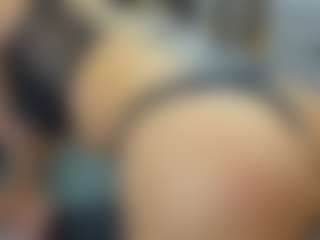 Flexxxybella's Live Sex Cam Show