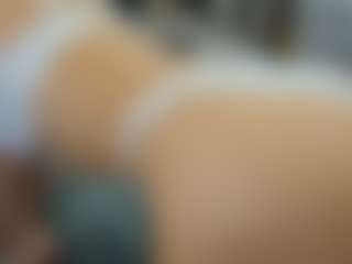Flexxxybella's Live Sex Cam Show