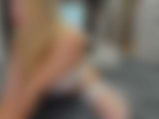 Flexxxybella's Live Sex Cam Show