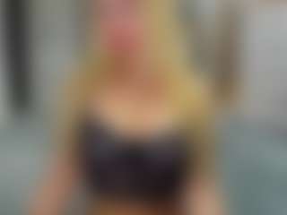 Show in cam erotica live di Flexxxybella