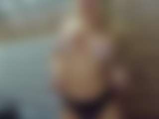 Flexxxybella's Live Sex Cam Show