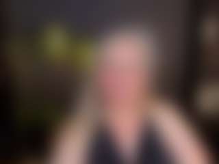 Live cam show with NataliMellow - Granny Blonde Hair on AdultVida.com