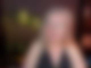 Live cam show with NataliMellow - Glasses on Latina Girls