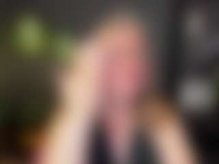 Live cam show with NataliMellow - Glasses on sexylive.show