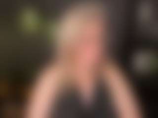 Live cam show with NataliMellow - Granny on xDating