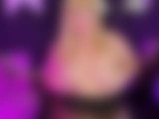 NicoleKind's Live Sex Cam Show