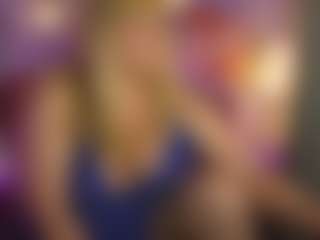 Live cam show with NicoleKind - Blonde Hair Middle Aged on SpunkLive