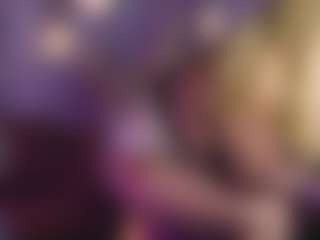 NicoleKind's Live Sex Cam Show