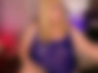 Live cam show with NicoleKind - Trimmed Granny on TastyBlacksLive