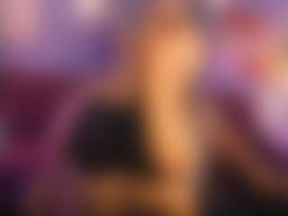 Live cam show with NicoleKind - Moaning on Fling VIP Chat