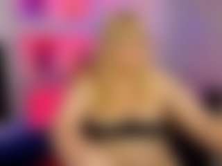 Live cam show with NicoleKind - Granny Dildo on Chatstar