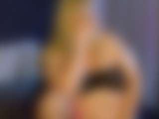 Live cam show with NicoleKind - Shaved Pussy on livesuperchat.net