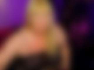 Live cam show with NicoleKind - Moaning on Camsoda