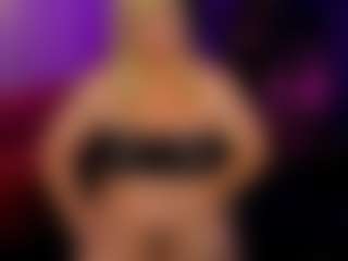 Live cam show with NicoleKind - Moaning on Dare Cams