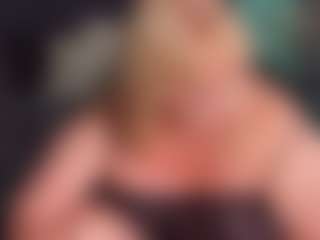 Live cam show with NicoleKind - Granny BBW on Camsoda