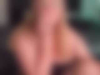 Live cam show with NicoleKind - Blue Eyes on Instabang