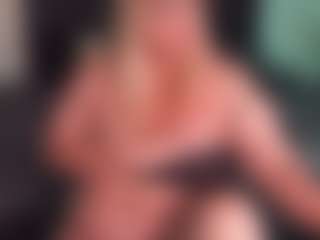 Live cam show with NicoleKind - Bedroom Mature on dasdasdadada.com