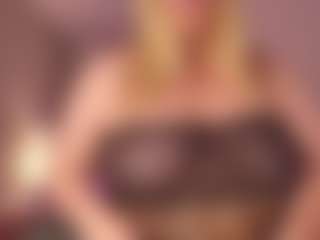 Live cam show with NicoleKind - Granny Blonde Hair on Mixed Magazine Live
