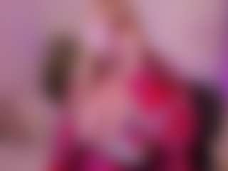 Live cam show with NicoleKind - Granny MILF on Milfs Live
