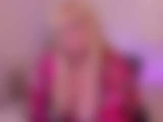 Live cam show with NicoleKind - Granny MILF on Dare Cams