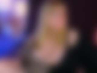 Live cam show with NicoleKind - Blonde Hair Amateur on AdultVida.com
