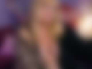 Live cam show with NicoleKind - Granny on Camversity