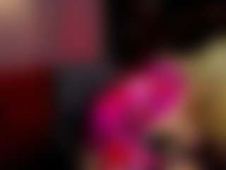 Live cam show with NicoleKind - Blonde Hair on intimatelivegirls.com