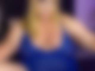 Live cam show with NicoleKind - Blue Eyes on Camsoda