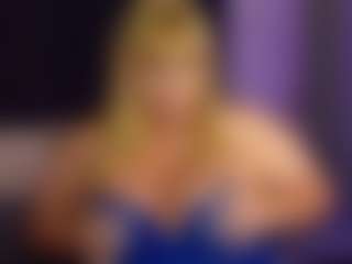 Live cam show with NicoleKind - Mature on TottyGirls