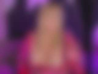 Live cam show with NicoleKind - Granny on TottyGirls