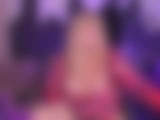 Live cam show with NicoleKind - Granny on TastyBlacksLive