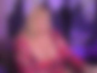 Live cam show with NicoleKind - Blonde Hair MILF on Dare Cams