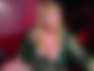 Live cam show with NicoleKind - Granny on Gym Cam Girls