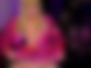 Live cam show with NicoleKind - Blue Eyes on Dolls Live