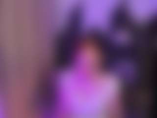 NikaGentle MILF webcam performer live streaming