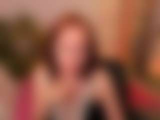 NikaGentle MILF webcam performer live streaming