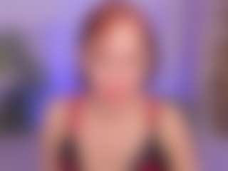 NikaGentle MILF webcam performer live streaming