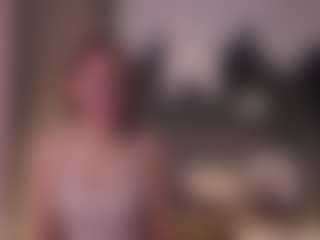 NikaGentle MILF webcam performer live streaming