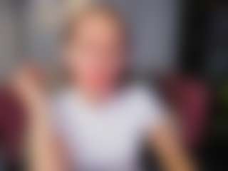 Live cam show with NikaGentle - Hairy Pussy MILF on StripNow