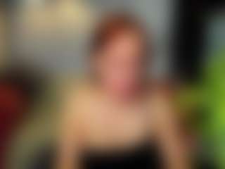 Live cam show with NikaGentle - Bedroom Mature on Dolls Live
