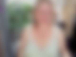 Live cam show with ScarlettSoft - Blonde Hair on Fling VIP Chat