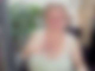 Live cam show with ScarlettSoft - Granny BBW on Hubzter Live