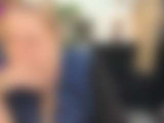 Live cam show with ScarlettSoft - Roleplay on UwU Esports