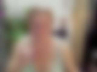 Live cam show with ScarlettSoft - Granny on Camsoda